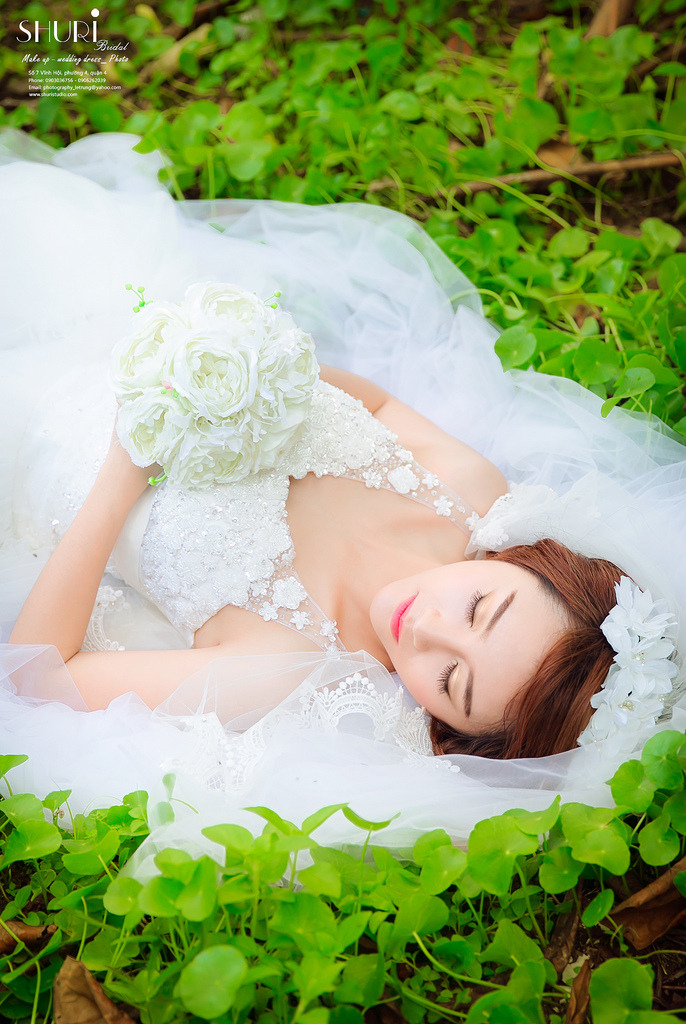 英语老师打开扣子让我吃